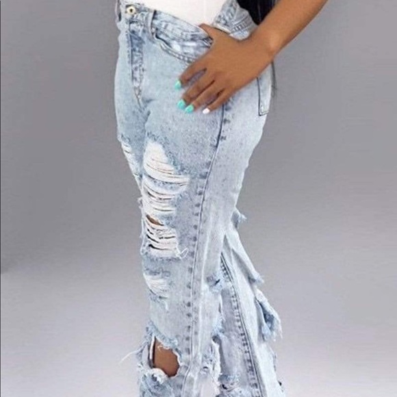 Distressed denim jeans - Picture 3 of 6